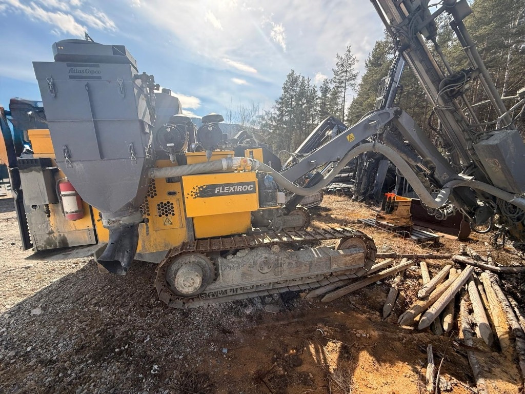 Atlas Copco FLEXIROC T30 R-03 - Бурова установка: фото 1 Atlas Copco FLEXIROC T30 R-03 - Бурова установка: фото 1