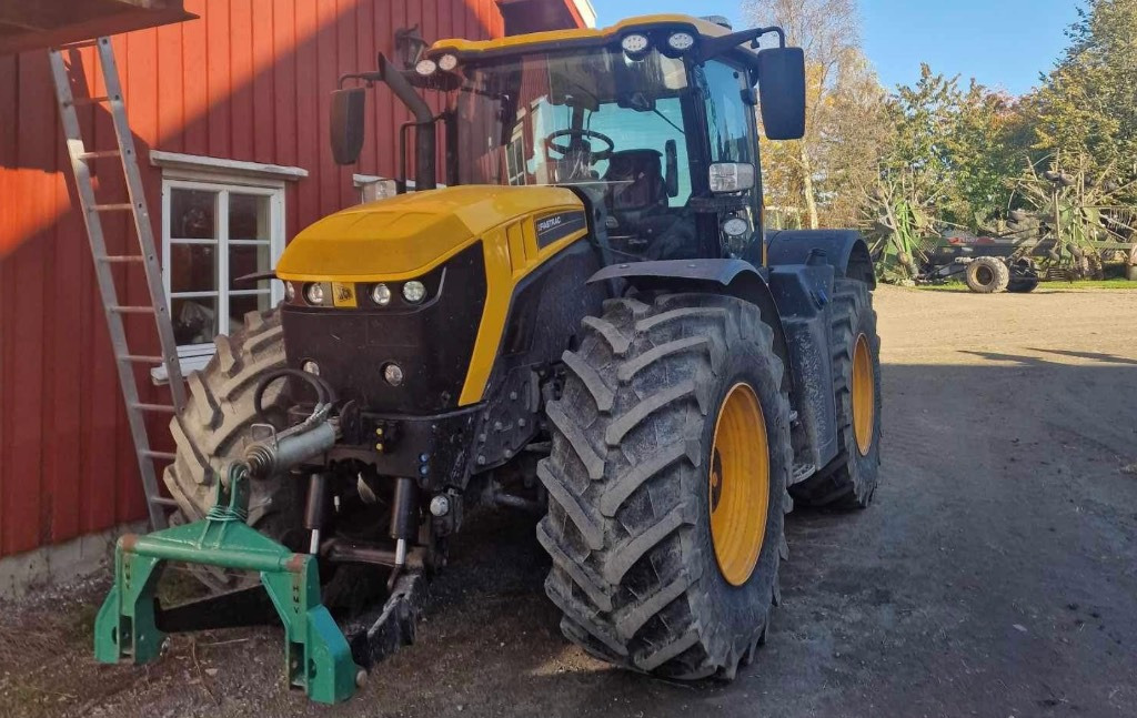 Трактор JCB 4220 FASTRAC: фото 1