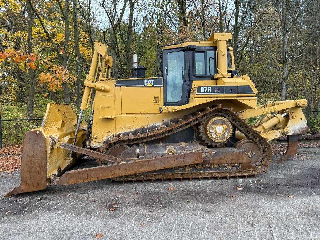 CAT D7R XR CE / LOW HOURS / TOP CONDITION - Бульдозер: фото 2 CAT D7R XR CE / LOW HOURS / TOP CONDITION - Бульдозер: фото 2