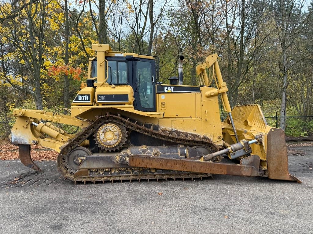 CAT D7R XR CE / LOW HOURS / TOP CONDITION - Бульдозер: фото 5 CAT D7R XR CE / LOW HOURS / TOP CONDITION - Бульдозер: фото 5