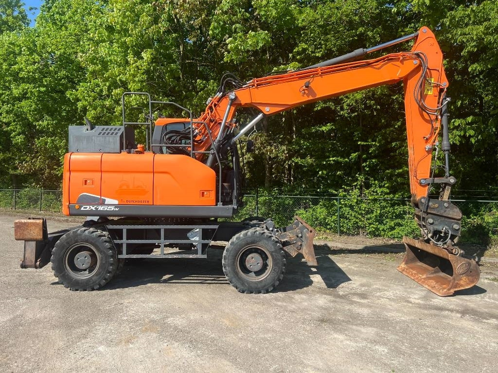 Doosan DX 165 W-5 - Колісний екскаватор: фото 5 Doosan DX 165 W-5 - Колісний екскаватор: фото 5