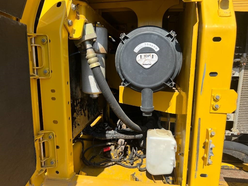 Гусеничний екскаватор Komatsu PC240NLC-8 Long Reach: фото 34
