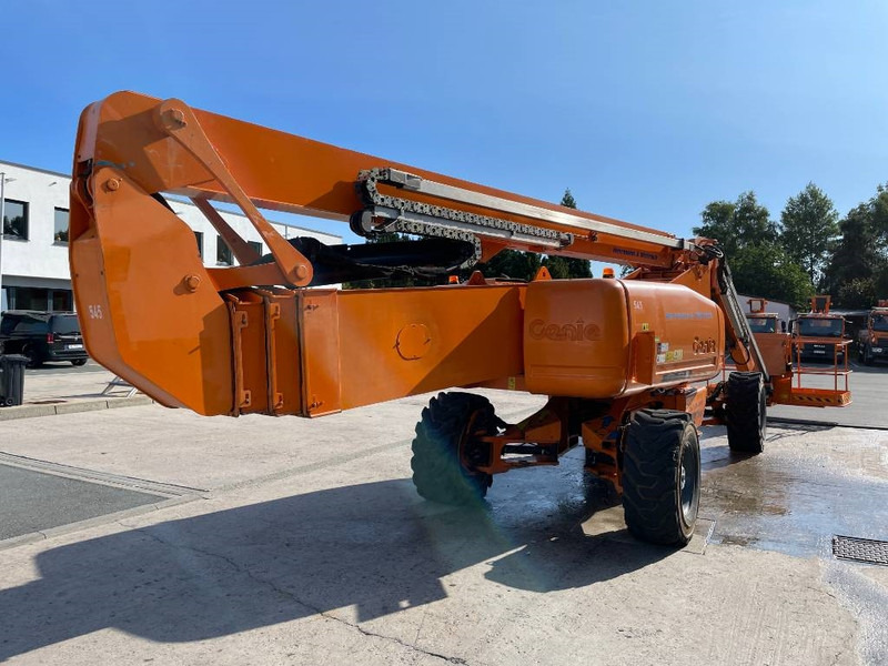 Genie Z 135/70 - Колінчастий підйомник: фото 5 Genie Z 135/70 - Колінчастий підйомник: фото 5