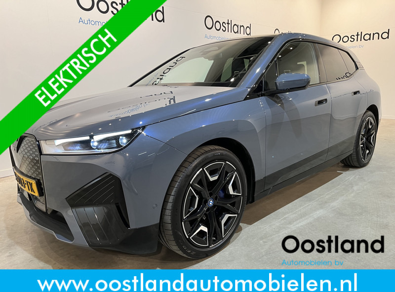 BMW iX xDrive40 High Executive 77 kWh / Luchtvering / Pano / Harman Kardon / Trekhaak / Sportpakket / 27.750 KM !! - Позашляховик: фото 1 BMW iX xDrive40 High Executive 77 kWh / Luchtvering / Pano / Harman Kardon / Trekhaak / Sportpakket / 27.750 KM !! - Позашляховик: фото 1