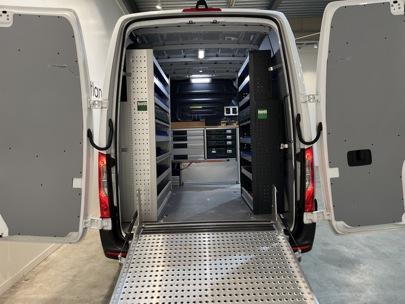 Mercedes-Benz Sprinter 311 CDI L2H2 RWD / Euro 6 / Servicebus / Bott inrichting / 220V / Airco / Oprijplaat / Compressor / CarPlay / Camera - Суцільнометалевий фургон: фото 3 Mercedes-Benz Sprinter 311 CDI L2H2 RWD / Euro 6 / Servicebus / Bott inrichting / 220V / Airco / Oprijplaat / Compressor / CarPlay / Camera - Суцільнометалевий фургон: фото 3