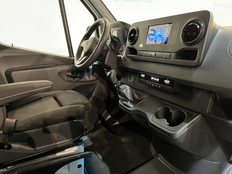 Mercedes-Benz Sprinter 311 CDI L2H2 RWD / Euro 6 / Servicebus / Bott inrichting / 220V / Airco / Oprijplaat / Compressor / CarPlay / Camera - Суцільнометалевий фургон: фото 4 Mercedes-Benz Sprinter 311 CDI L2H2 RWD / Euro 6 / Servicebus / Bott inrichting / 220V / Airco / Oprijplaat / Compressor / CarPlay / Camera - Суцільнометалевий фургон: фото 4