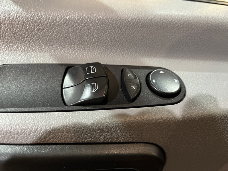Суцільнометалевий фургон Mercedes-Benz Sprinter 314 CDI L2H2 Automaat / Euro 6 / Servicebus  / Bott inrichting / 220V / Airco /: фото 15