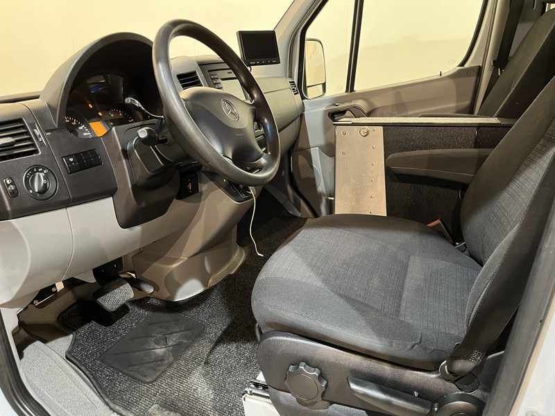 Суцільнометалевий фургон Mercedes-Benz Sprinter 314 CDI L2H2 Automaat / Euro 6 / Servicebus  / Bott inrichting / 220V / Airco /: фото 6