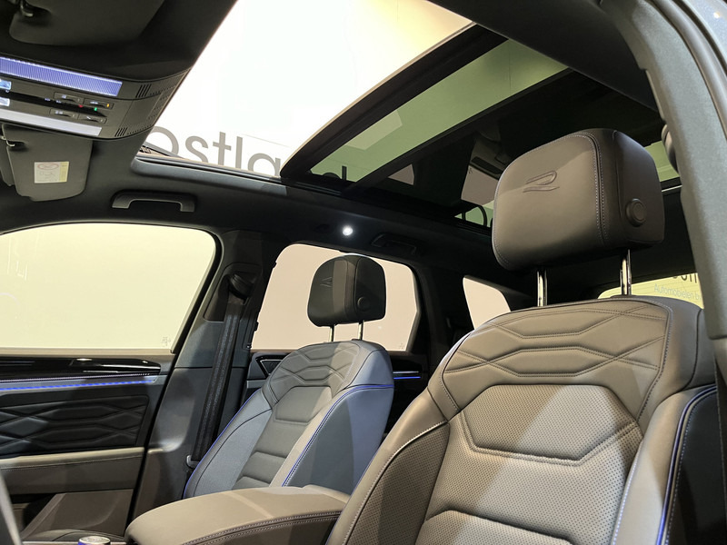 Volkswagen Touareg R 3.0 TSi 462 PK eHybrid 4MOTION Full Options / Luchtvering / IQ Matrix / 360 Camera / Panoramadak / Head-Up / Leder / Stoelventilatie / Stoelverwarming - Позашляховик: фото 5 Volkswagen Touareg R 3.0 TSi 462 PK eHybrid 4MOTION Full Options / Luchtvering / IQ Matrix / 360 Camera / Panoramadak / Head-Up / Leder / Stoelventilatie / Stoelverwarming - Позашляховик: фото 5
