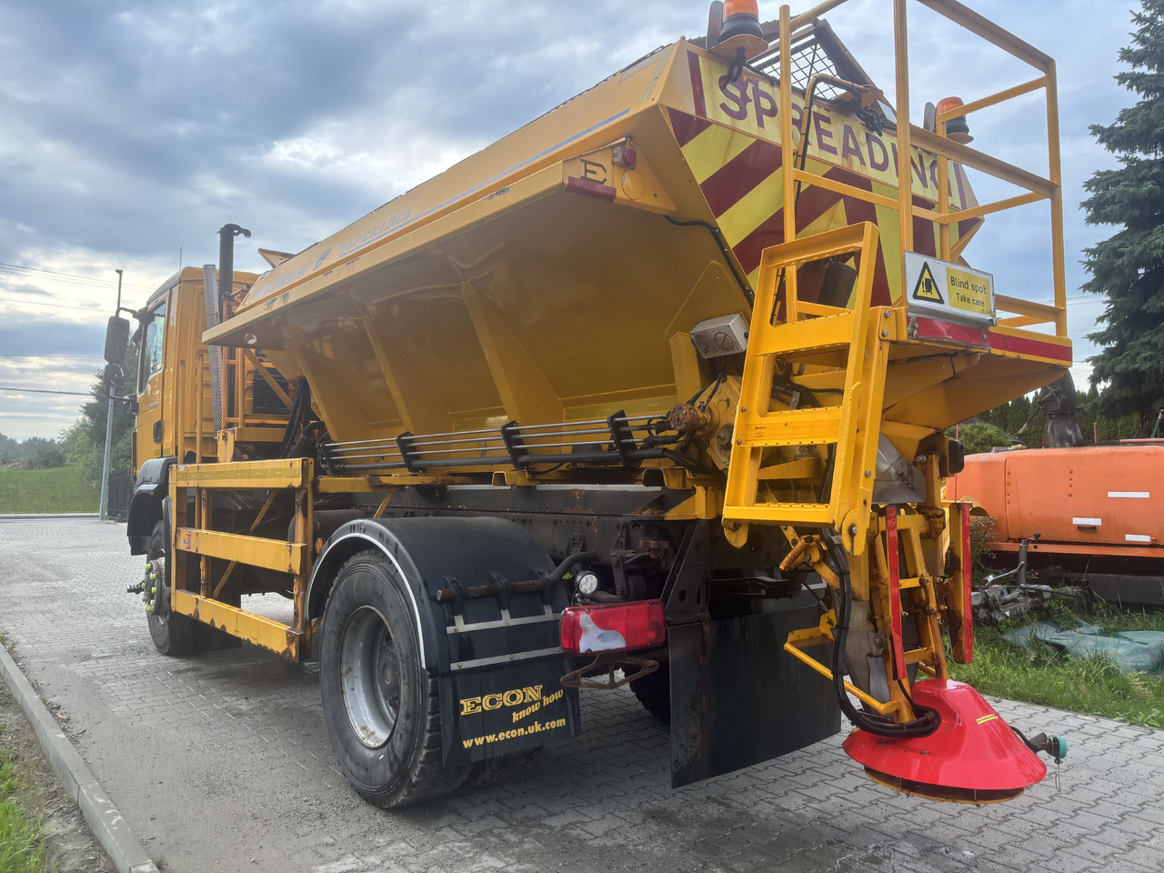 MAN TGM 18.250 4X4BB GRITTER/SPREADER/PLOUGH - Снігоприбиральна машина: фото 3 MAN TGM 18.250 4X4BB GRITTER/SPREADER/PLOUGH - Снігоприбиральна машина: фото 3