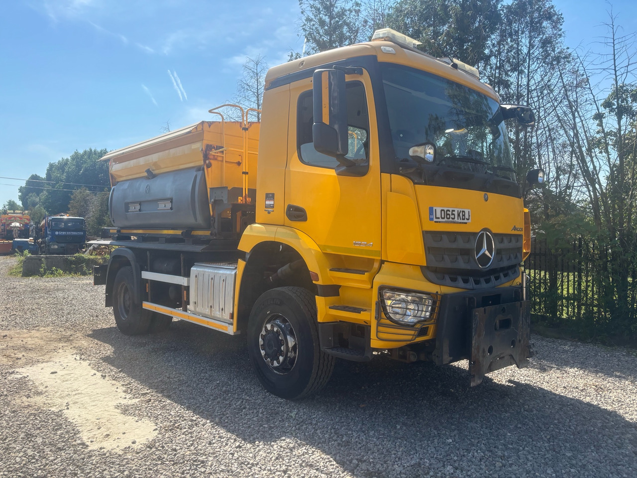 MERCEDES AROCS 1824 4x4BB  GRITTER/SPREADER/PLOUGH - Снігоприбиральна машина: фото 1 MERCEDES AROCS 1824 4x4BB  GRITTER/SPREADER/PLOUGH - Снігоприбиральна машина: фото 1