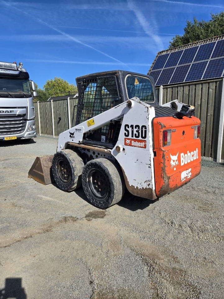 Bobcat S 130 - Міні-навантажувач: фото 2 Bobcat S 130 - Міні-навантажувач: фото 2