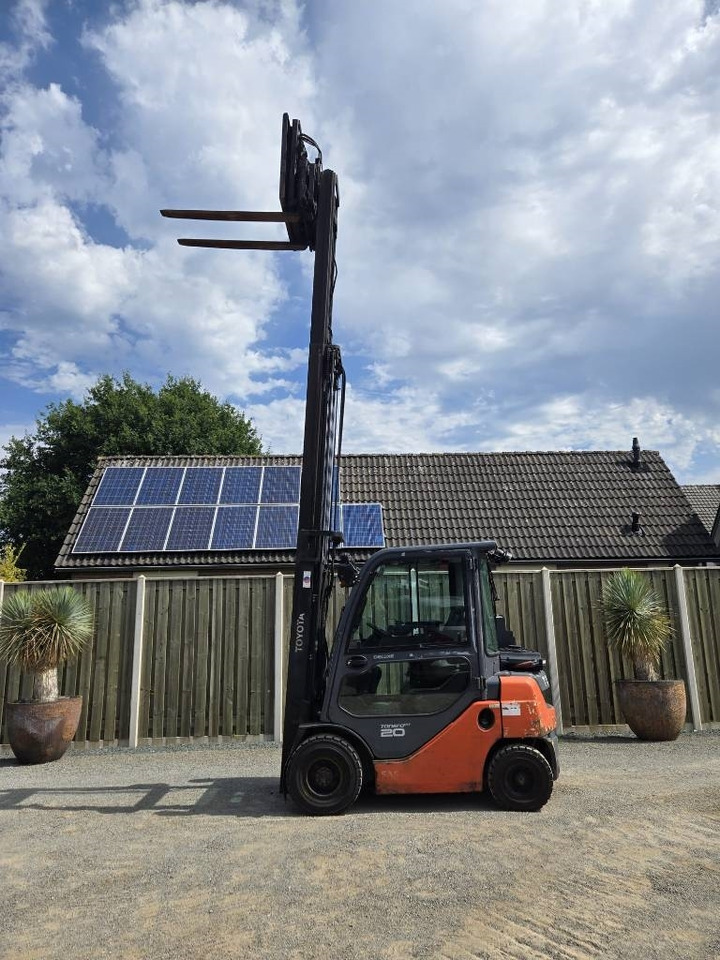 Toyota 8 FD 20 - Дизельний навантажувач: фото 1 Toyota 8 FD 20 - Дизельний навантажувач: фото 1