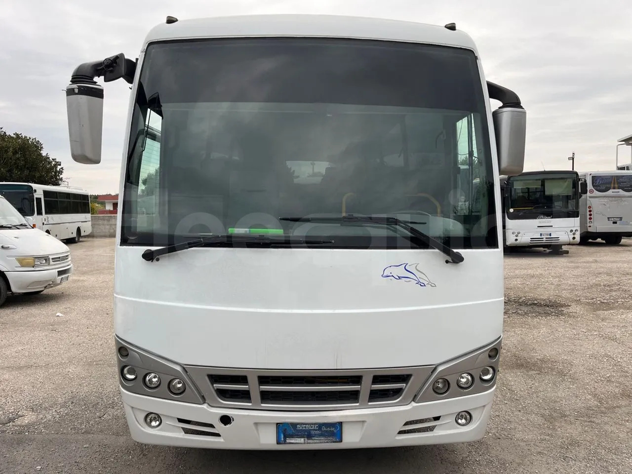 Isuzu Turquoise - Туристичний автобус: фото 2 Isuzu Turquoise - Туристичний автобус: фото 2