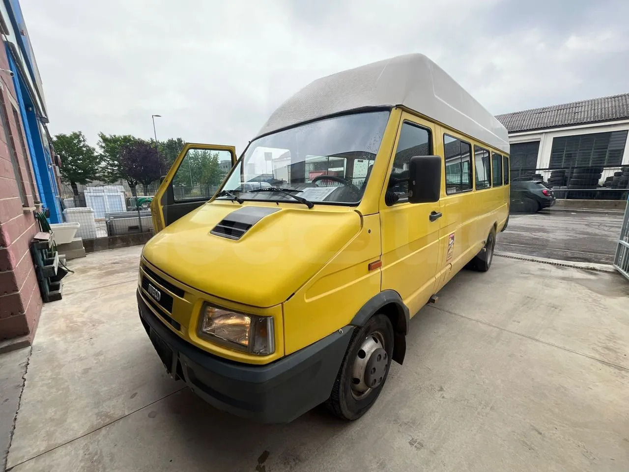 Iveco A45E10 - Шкільний автобус: фото 3 Iveco A45E10 - Шкільний автобус: фото 3
