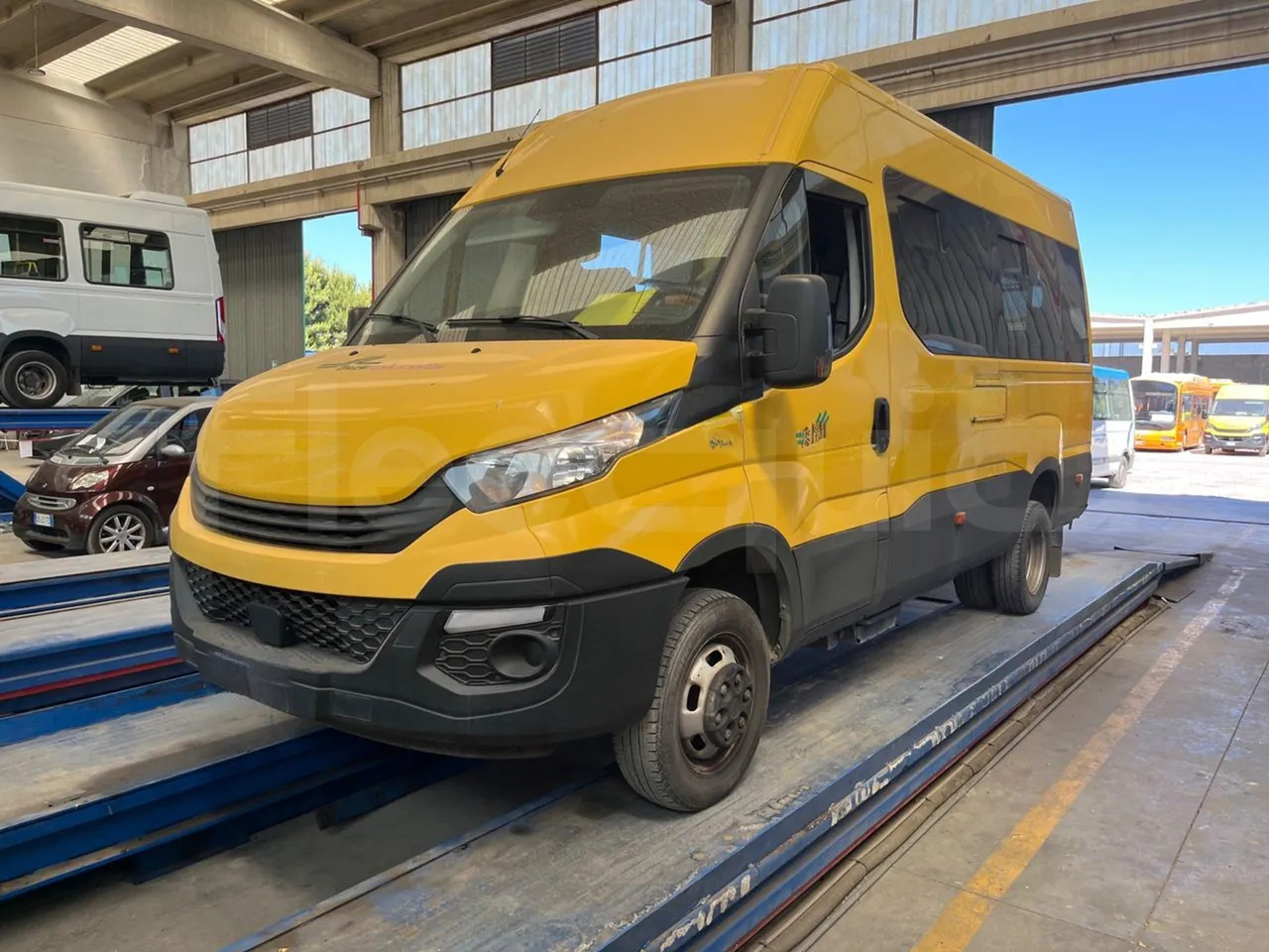 Iveco Daily - Шкільний автобус: фото 4 Iveco Daily - Шкільний автобус: фото 4