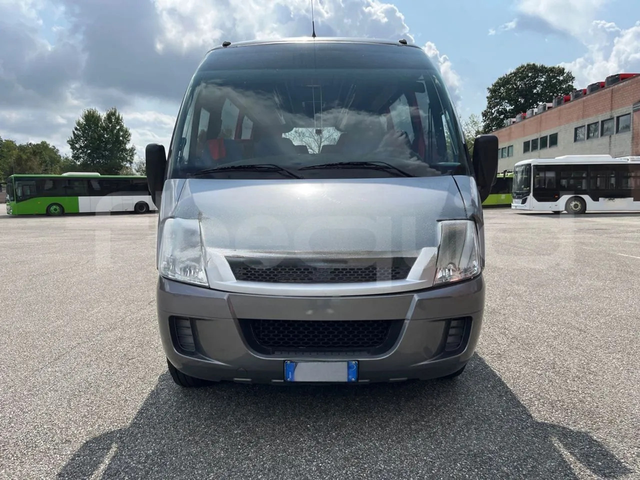 Iveco Daily - Туристичний автобус: фото 2 Iveco Daily - Туристичний автобус: фото 2