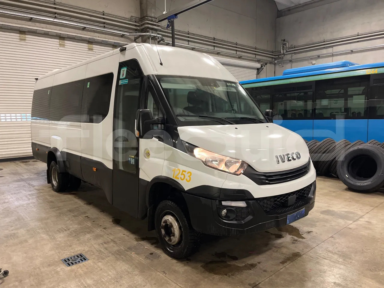 Iveco Daily - Мікроавтобус, Пасажирський фургон: фото 1 Iveco Daily - Мікроавтобус, Пасажирський фургон: фото 1