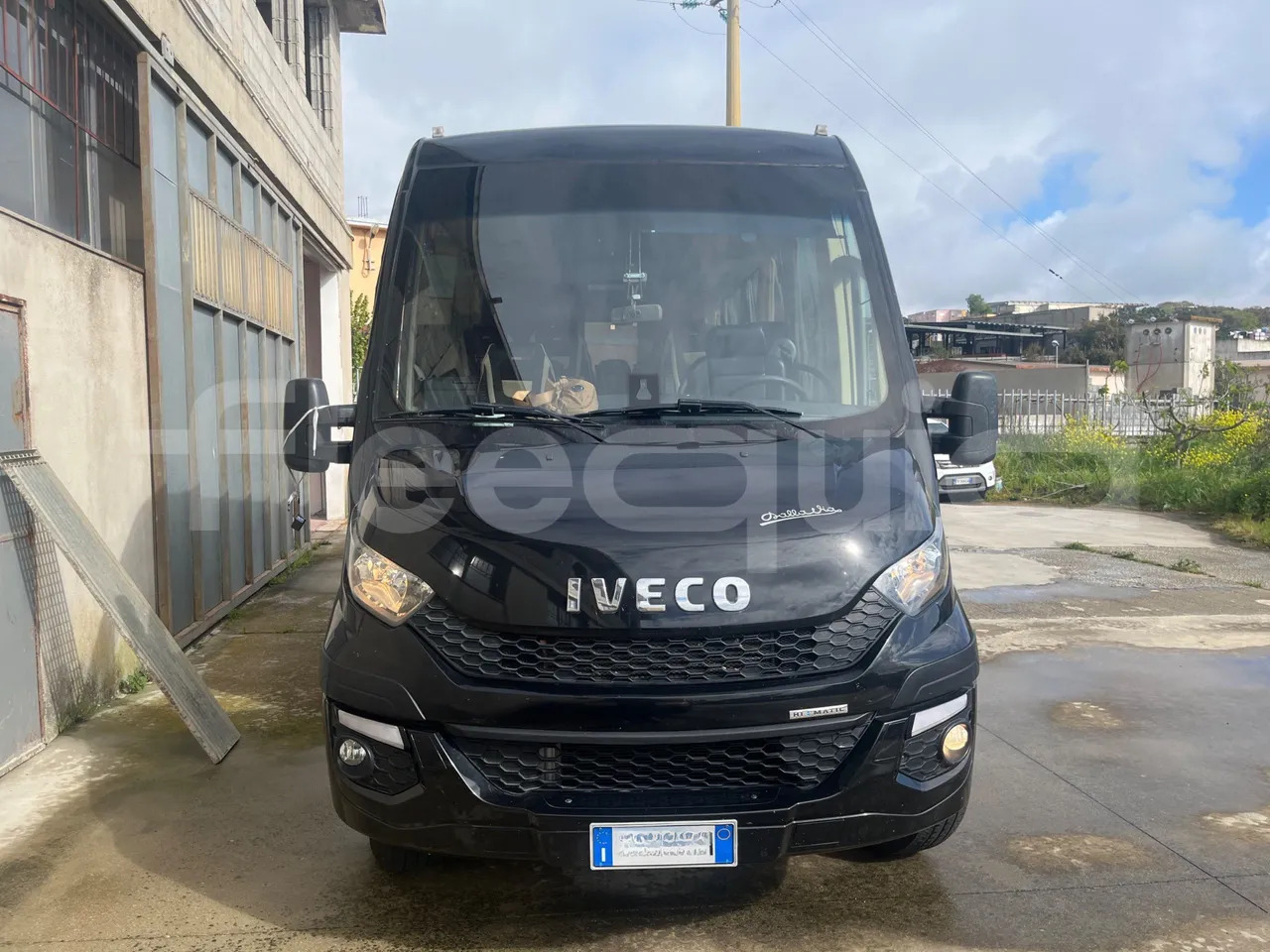 Iveco Daily - Туристичний автобус: фото 2 Iveco Daily - Туристичний автобус: фото 2