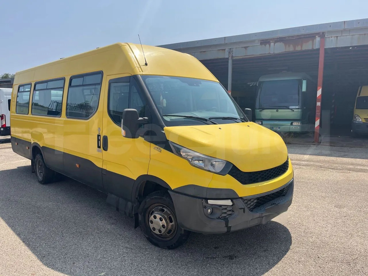 Iveco Daily - Шкільний автобус: фото 1 Iveco Daily - Шкільний автобус: фото 1
