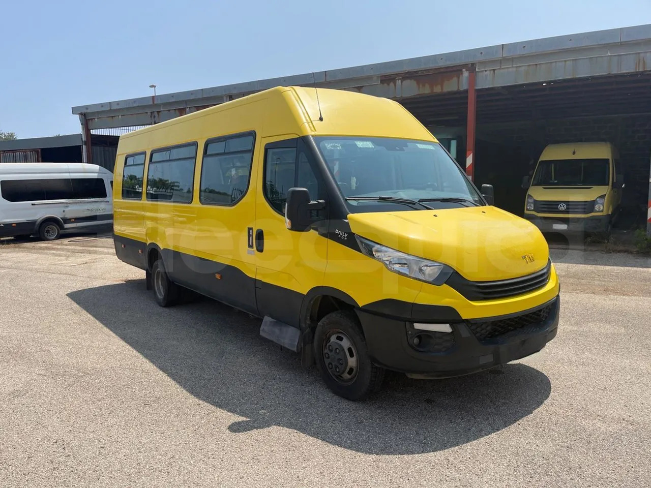 Iveco Daily - Шкільний автобус: фото 1 Iveco Daily - Шкільний автобус: фото 1