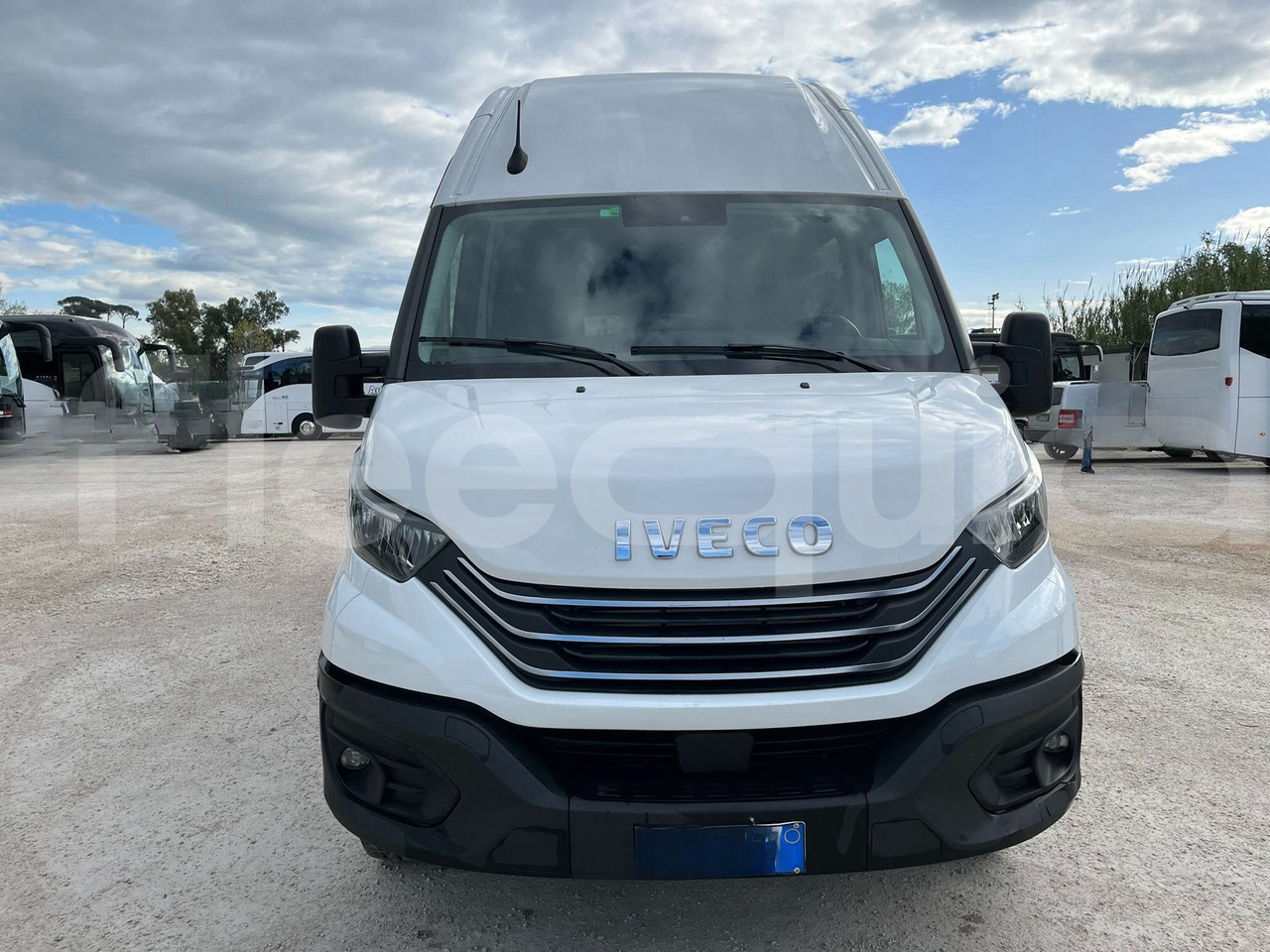 Iveco Daily - Мікроавтобус, Пасажирський фургон: фото 1 Iveco Daily - Мікроавтобус, Пасажирський фургон: фото 1