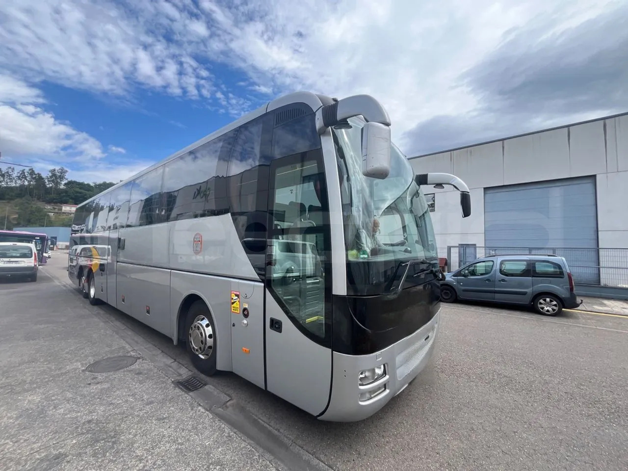 Man Lion's Coach - Туристичний автобус: фото 1 Man Lion's Coach - Туристичний автобус: фото 1
