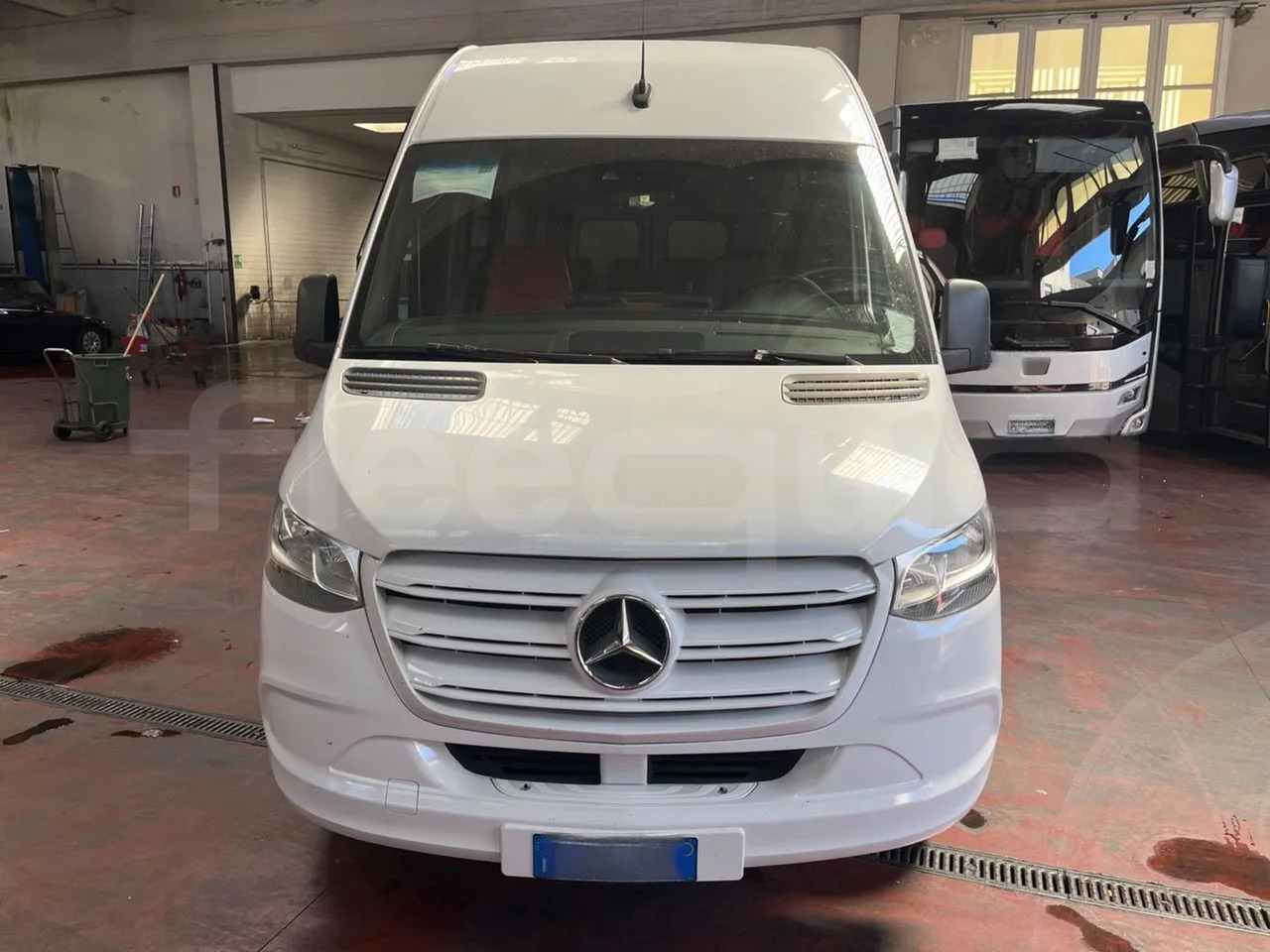 Mercedes-Benz Sprinter - Мікроавтобус, Пасажирський фургон: фото 2 Mercedes-Benz Sprinter - Мікроавтобус, Пасажирський фургон: фото 2