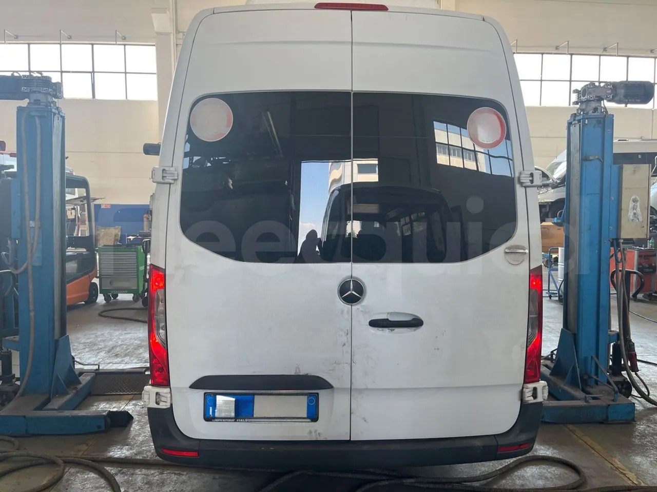 Mercedes-Benz Sprinter - Мікроавтобус, Пасажирський фургон: фото 5 Mercedes-Benz Sprinter - Мікроавтобус, Пасажирський фургон: фото 5