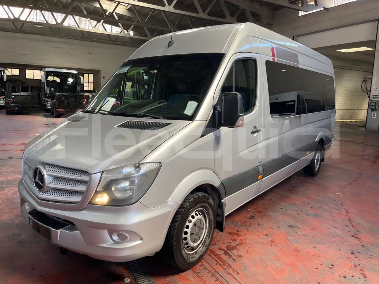 Mercedes-Benz Sprinter - Мікроавтобус, Пасажирський фургон: фото 4 Mercedes-Benz Sprinter - Мікроавтобус, Пасажирський фургон: фото 4