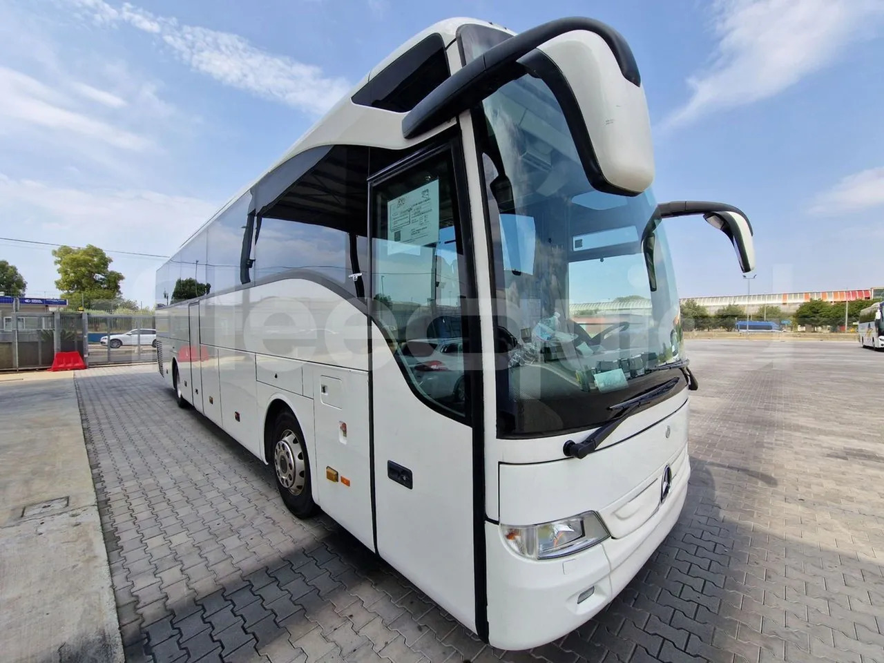 Mercedes-Benz Tourismo - Туристичний автобус: фото 1 Mercedes-Benz Tourismo - Туристичний автобус: фото 1