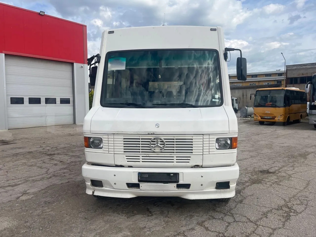 Mercedes-Benz Vario - Мікроавтобус, Пасажирський фургон: фото 1 Mercedes-Benz Vario - Мікроавтобус, Пасажирський фургон: фото 1