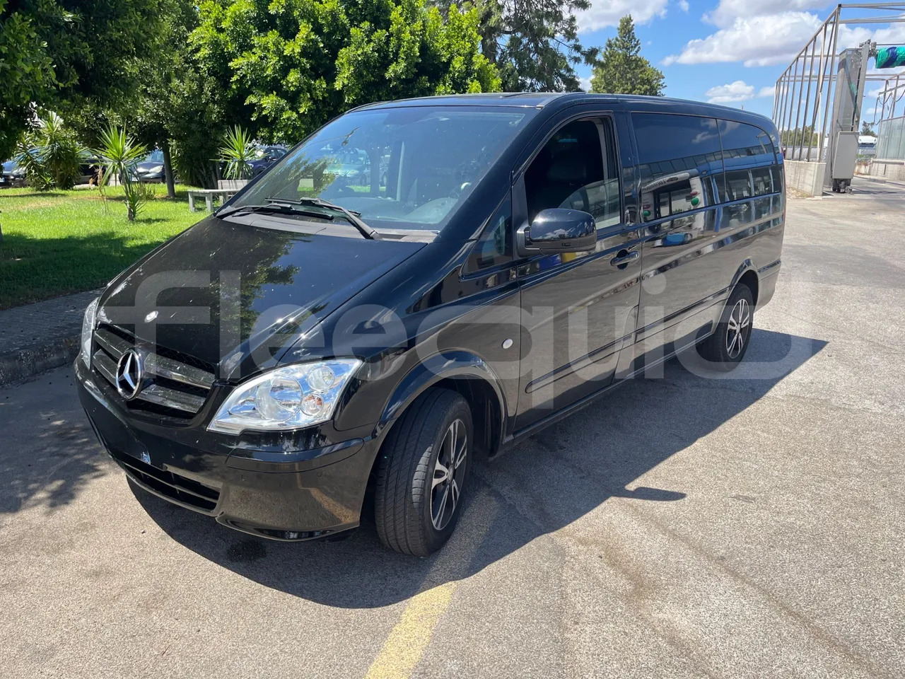 Mercedes-Benz Vito - Мікроавтобус, Пасажирський фургон: фото 4 Mercedes-Benz Vito - Мікроавтобус, Пасажирський фургон: фото 4
