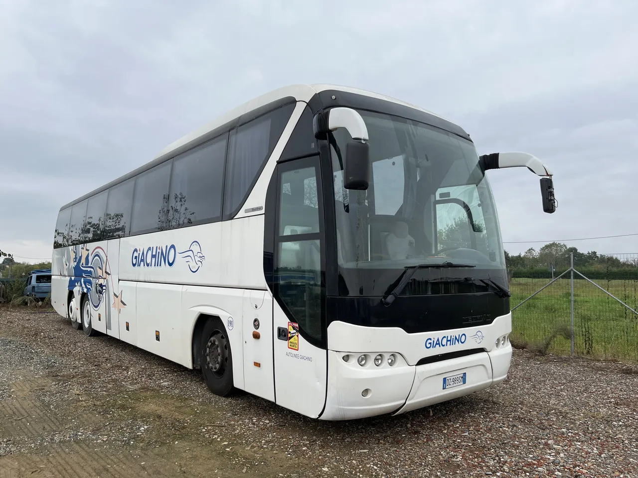 Neoplan P22 - Туристичний автобус: фото 1 Neoplan P22 - Туристичний автобус: фото 1