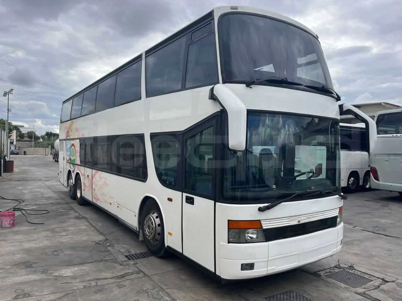 Setra S328 - Туристичний автобус: фото 1 Setra S328 - Туристичний автобус: фото 1