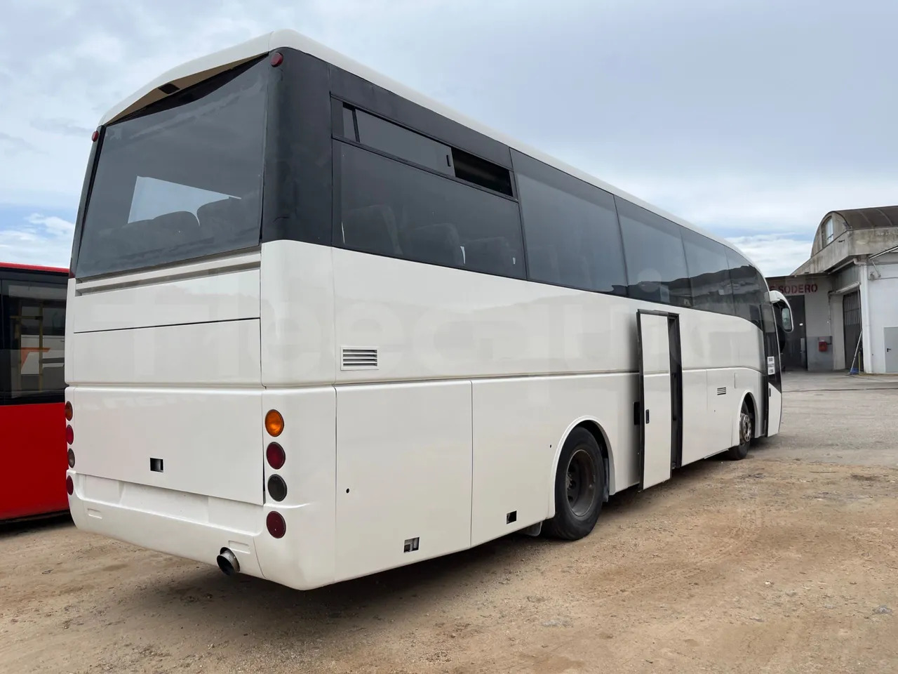 Туристичний автобус Volvo B12: фото 10