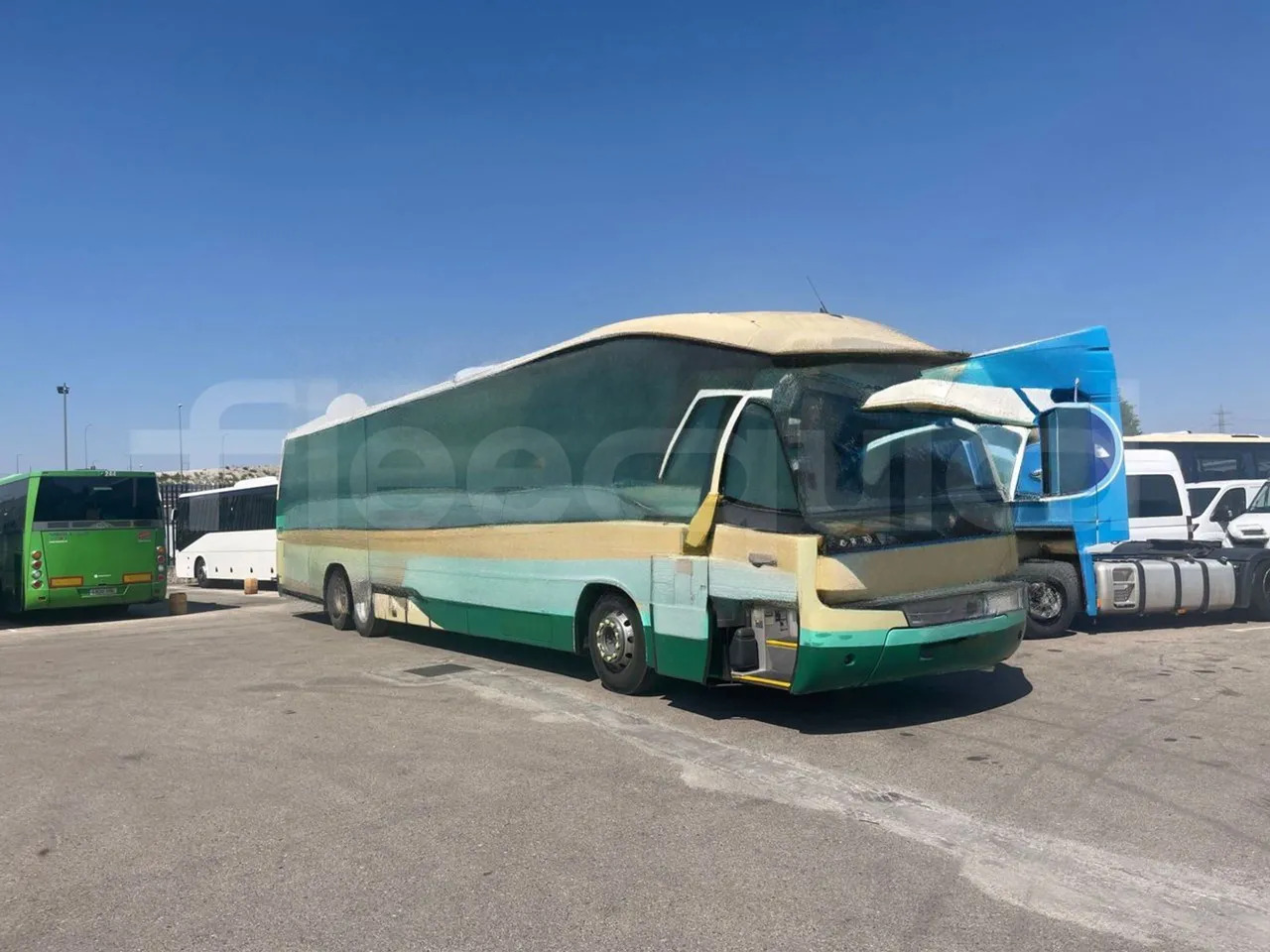 Volvo B12B - Туристичний автобус: фото 1 Volvo B12B - Туристичний автобус: фото 1