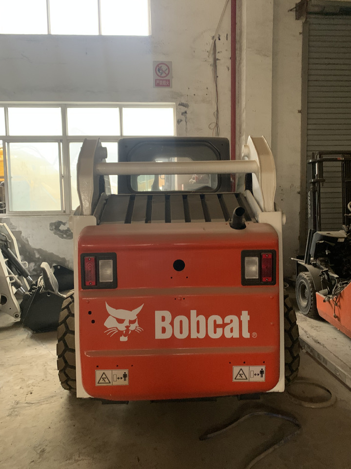 BOBCAT S185 - Міні-навантажувач: фото 4 BOBCAT S185 - Міні-навантажувач: фото 4