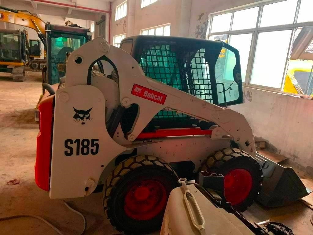 Bobcat S 185 - Міні-навантажувач: фото 4 Bobcat S 185 - Міні-навантажувач: фото 4