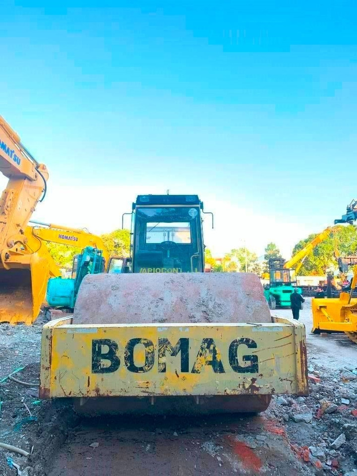 Bomag BW 225 D-3  - Дорожній каток: фото 4 Bomag BW 225 D-3  - Дорожній каток: фото 4