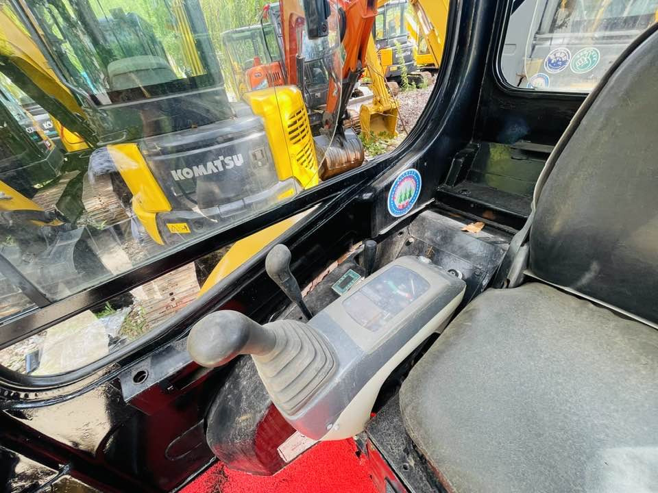 CAT 303C CR - Міні-екскаватор: фото 2 CAT 303C CR - Міні-екскаватор: фото 2