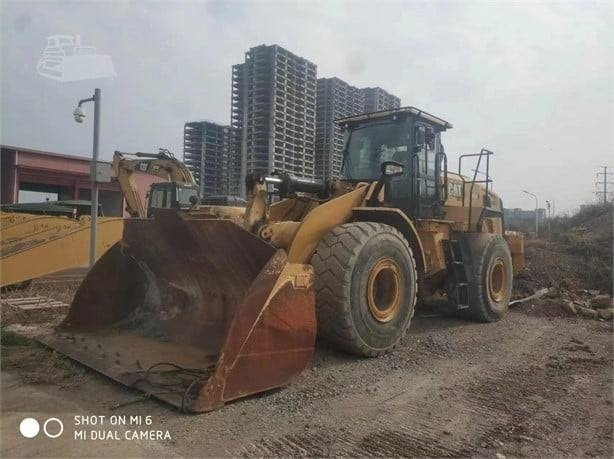 CAT 966L - Колісний навантажувач: фото 1 CAT 966L - Колісний навантажувач: фото 1