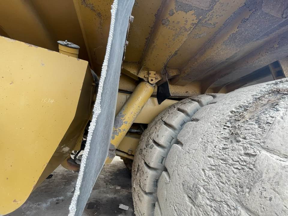 Caterpillar Cat 773f - Кар'єрний самоскид: фото 2 Caterpillar Cat 773f - Кар'єрний самоскид: фото 2