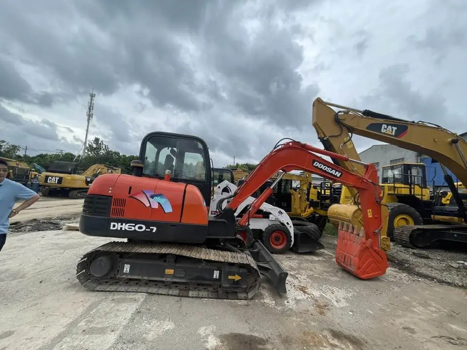 Doosan DH60-7 - Міні-екскаватор: фото 1 Doosan DH60-7 - Міні-екскаватор: фото 1