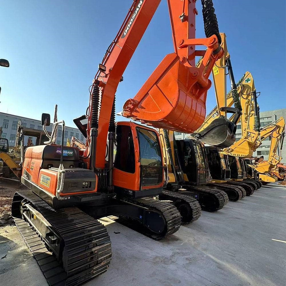 Doosan DX150LC-9C - Гусеничний екскаватор: фото 4 Doosan DX150LC-9C - Гусеничний екскаватор: фото 4