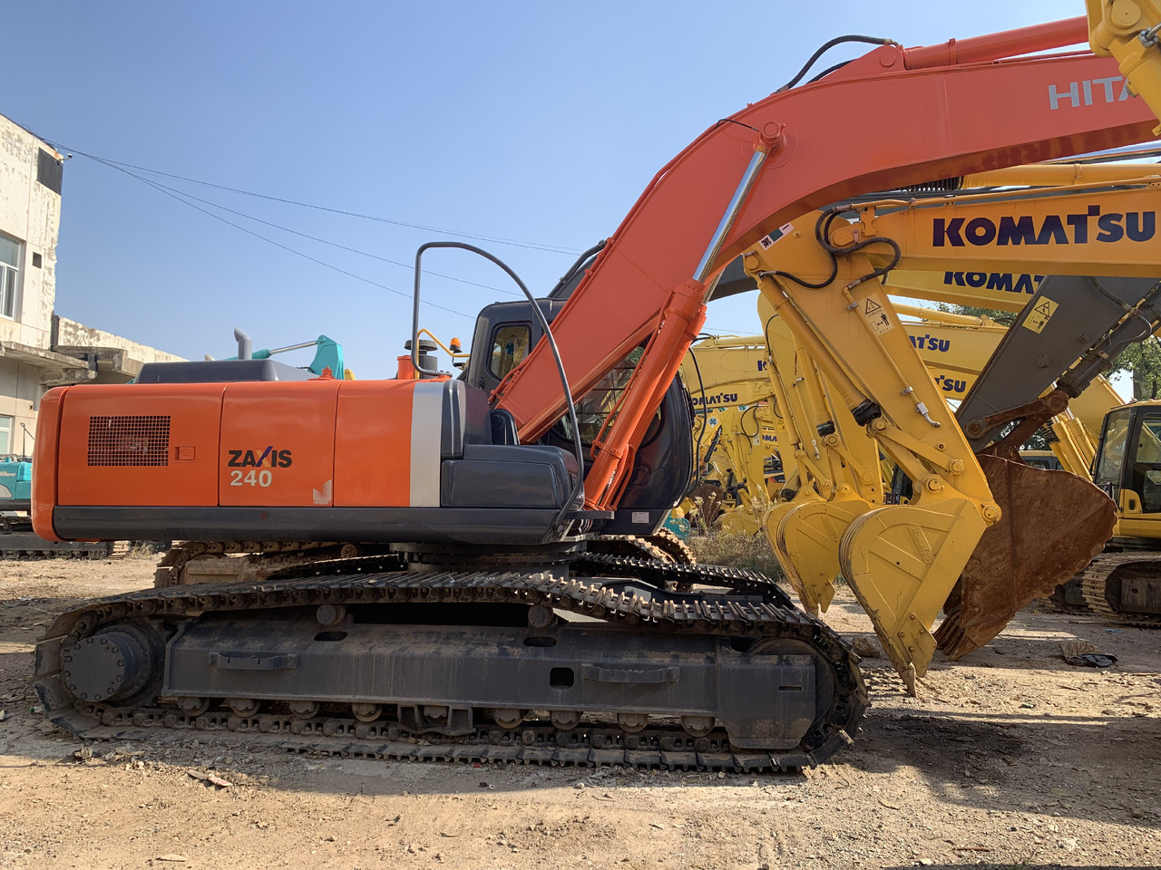 HITACHI ZAXIS240 - Колісний екскаватор: фото 1 HITACHI ZAXIS240 - Колісний екскаватор: фото 1