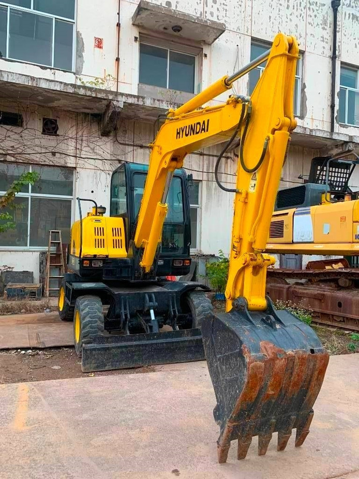 Hyundai Robex 60 W-7 - Колісний екскаватор: фото 2 Hyundai Robex 60 W-7 - Колісний екскаватор: фото 2