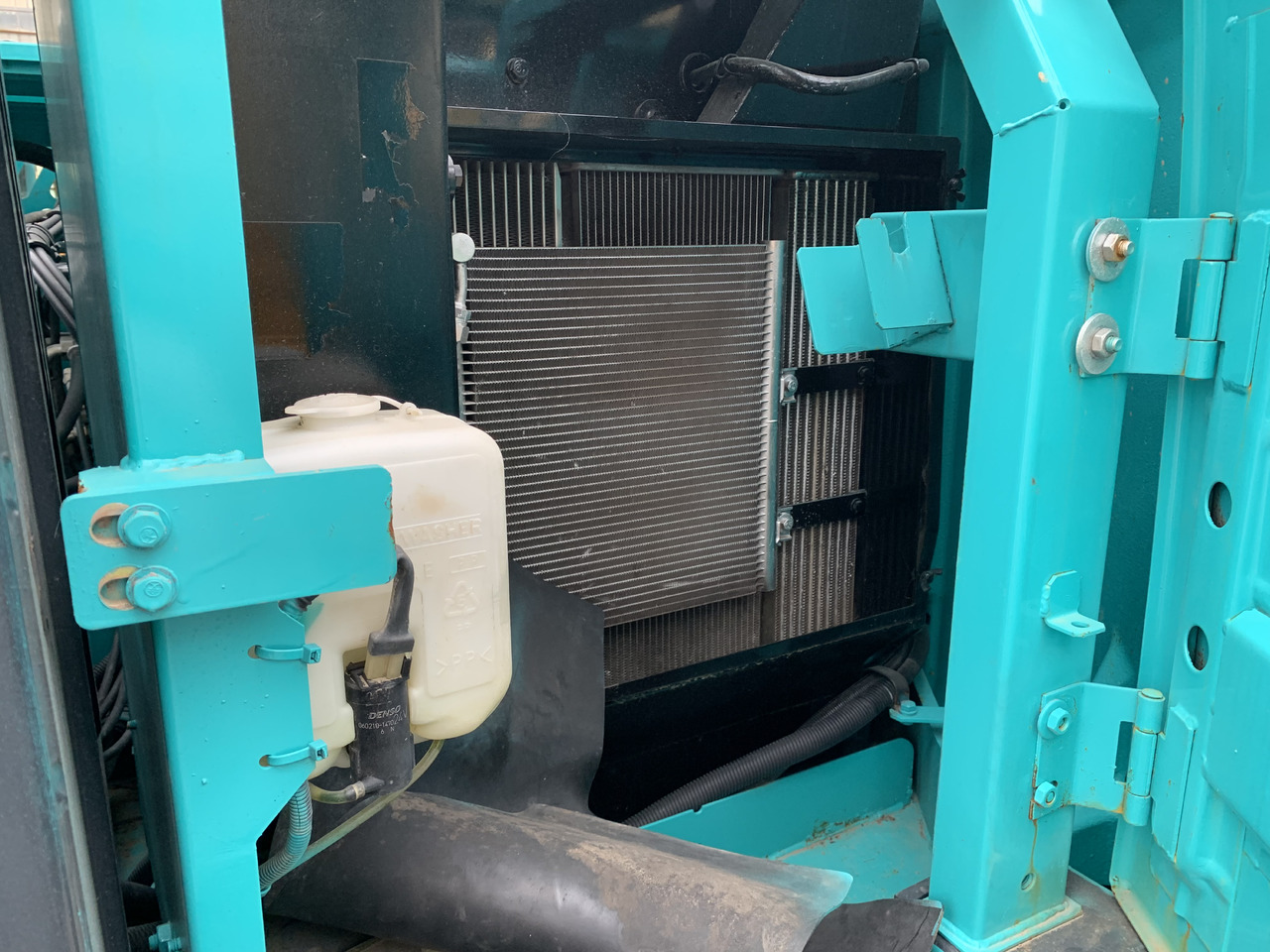 KOBELCO sk75-8 - Міні-екскаватор: фото 5 KOBELCO sk75-8 - Міні-екскаватор: фото 5