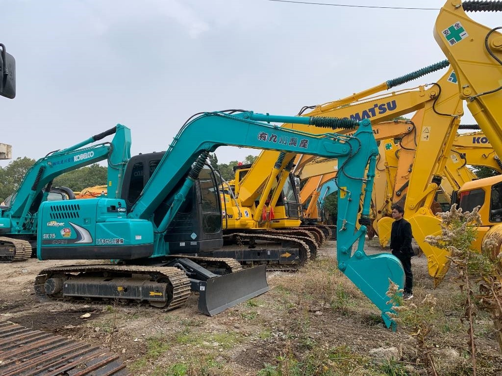 Kobelco SK 75-8 - Гусеничний екскаватор: фото 3 Kobelco SK 75-8 - Гусеничний екскаватор: фото 3