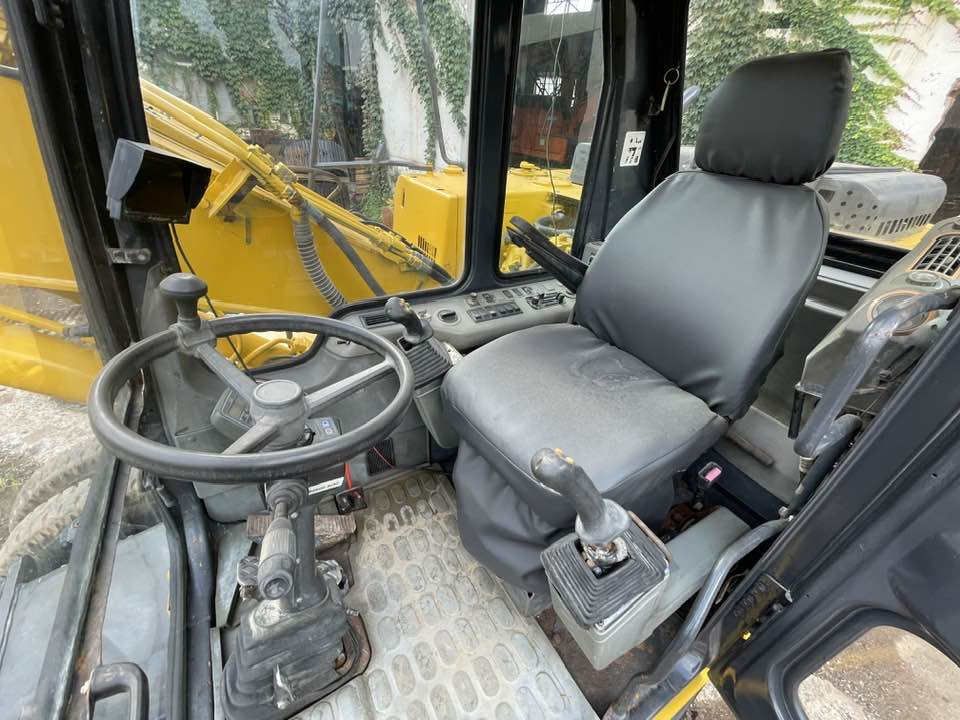 Komatsu PW160-8 - Колісний екскаватор: фото 5 Komatsu PW160-8 - Колісний екскаватор: фото 5